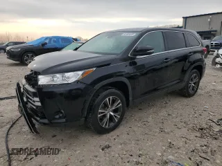 2019 Toyota Highlander LE z VIN 5TDZZRFH6KS335908, wystawiony jako Copart lot #54182435 z przebiegiem 68 930 mil mil oraz Czysty tytuł • Clean title. Historia ofert i sprzedaży dostępna na DreamBid. Obrazek 1.