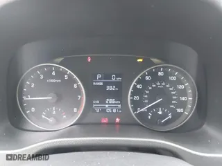2018 Hyundai Elantra SE with VIN 5NPD74LF8JH354616, listed as a IAAI auction lot 41534783 with 105,181 mi miles. Bid and sale history available at carsss.com. Image 7.