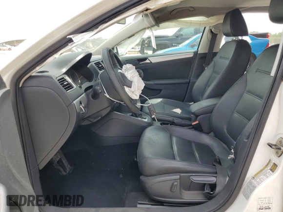 2013 Volkswagen Jetta SE with VIN 3VWDP7AJ7DM418763, listed as a Copart auction lot 56420575 with 130,301 mi miles and Salvage title. Bid and sale history available at DreamBid. Image 7.