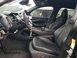 2023 Aston Martin DBX 707 z VIN SD7VUJBW2PTV06486, wystawiony jako Copart lot #55818283 z przebiegiem Nie podano mil oraz . Historia ofert i sprzedaży dostępna na DreamBid. Obrazek 7.