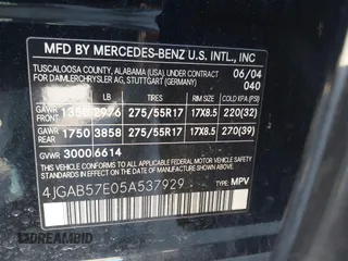 2005 Mercedes-Benz M-Class 3.7L with VIN 4JGAB57E05A537929, listed as a IAAI auction lot 41735013 with 175,695 mi miles. Bid and sale history available at carsss.com. Image 9.