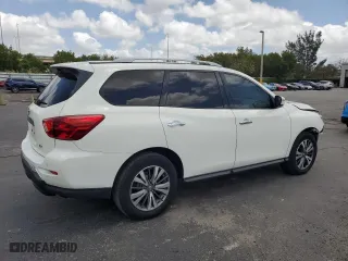 2017 Nissan Pathfinder SV with VIN 5N1DR2MN5HC633379, listed as a Copart auction lot 54587415 with 96,826 mi miles and Salvage Title. Bid and sale history available at carsss.com. Image 3.