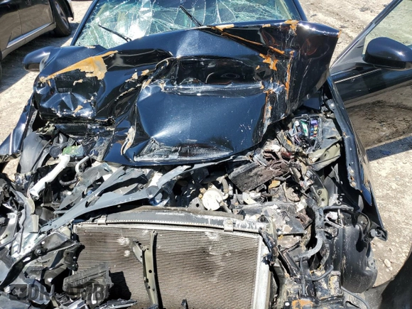 2017 Toyota Camry XLE z VIN 4T1BF1FK0HU700820, wystawiony jako Copart lot #52010655 z przebiegiem Nie podano mil oraz Szkoda całkowita • Salvage title. Historia ofert i sprzedaży dostępna na DreamBid. Obrazek 12.
