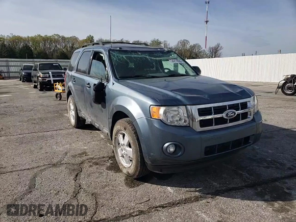 2012 Ford Escape XLT z VIN 1FMCU0D71CKA38530, wystawiony jako Copart lot #54211035 z przebiegiem 136 193 mil mil oraz Szkoda całkowita • Salvage title. Historia ofert i sprzedaży dostępna na DreamBid. Obrazek 14.