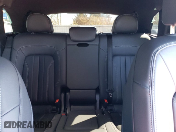 2023 Audi Q5 S line Premium Plus z VIN WA1EAAFY6P2136552, wystawiony jako Copart lot #49588345 z przebiegiem 48 874 mil mil oraz Szkoda całkowita • Salvage title. Historia ofert i sprzedaży dostępna na DreamBid. Obrazek 10.
