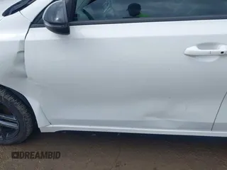 2021 Kia Forte GT-Line z VIN 3KPF34AD0ME393974, wystawiony jako IAAI lot #41953374 z przebiegiem 60 311 mil mil oraz . Historia ofert i sprzedaży dostępna na DreamBid. Obrazek 18.