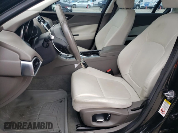2019 Jaguar XE 25t Premium with VIN SAJAD4FX6KCP43835, listed as a Copart auction lot 67842174 with 53,712 mi miles and Non Repairable. Bid and sale history available at carsss.com. Image 7.