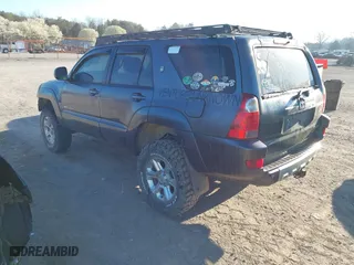2005 Toyota 4Runner SR5 with VIN JTEBU14R358031145, listed as a IAAI auction lot 41827063 with 181,982 mi miles. Bid and sale history available at carsss.com. Image 3.