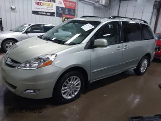 2010 Toyota Sienna XLE z VIN 5TDDK4CC6AS032622, wystawiony jako IAAI lot #42271332 z przebiegiem 139 650 mil mil oraz . Historia ofert i sprzedaży dostępna na DreamBid. Obrazek 18.