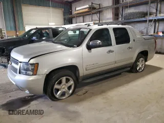 2013 Chevrolet Avalanche LS with VIN 3GNTKEE78DG130546, listed as a Copart auction lot 81317134 with 164,240 mi miles and Salvage Title. Bid and sale history available at carsss.com. Image 1.
