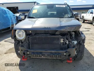 2020 Jeep Renegade Trailhawk with VIN ZACNJBC16LPL73087, listed as a Copart auction lot 55808455 with 83,526 mi miles and Non repairable. Bid and sale history available at DreamBid. Image 5.