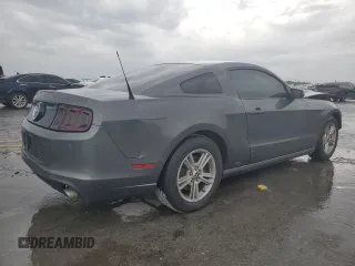 2014 Ford Mustang V6 with VIN 1ZVBP8AM7E5249200, listed as a Copart auction lot 53744875 with 198,627 mi miles and Salvage Title. Bid and sale history available at carsss.com. Image 3.
