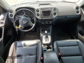 2017 Volkswagen Tiguan S z VIN WVGBV7AX5HK040715, wystawiony jako Copart lot #59883765 z przebiegiem 175 805 mil mil oraz Szkoda całkowita • Salvage title. Historia ofert i sprzedaży dostępna na DreamBid. Obrazek 8.