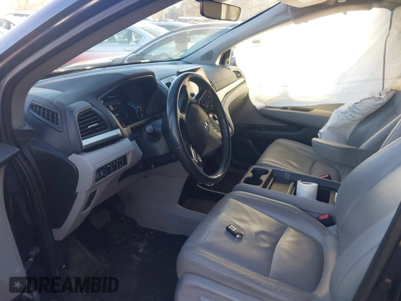 2018 Honda Odyssey EX-L with VIN 5FNRL6H72JB100736, listed as a IAAI auction lot 41350954 with 113,504 mi miles. Bid and sale history available at carsss.com. Image 5.