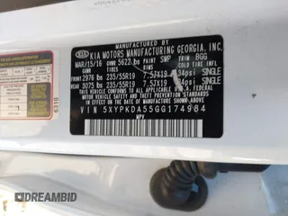 2016 Kia Sorento SX with VIN 5XYPKDA55GG174984, listed as a IAAI auction lot 41216303 with 142,875 mi miles. Bid and sale history available at carsss.com. Image 9.