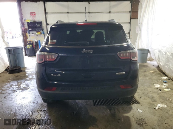 2018 Jeep Compass Latitude с VIN 3C4NJDBB1JT239392, выставлен на аукционе Copart как лот 63957405 с пробегом 113 021 миль миль и Списание • Salvage title. История ставок и продаж доступна на DreamBid. Изображение 6.