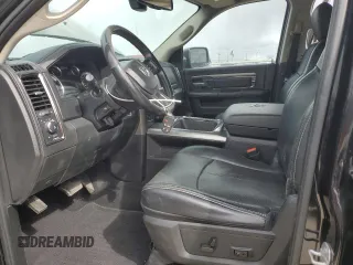 2018 Ram 1500 Night z VIN 1C6RR7MT0JS153033, wystawiony jako Copart lot #49237855 z przebiegiem 105 338 mil mil oraz Szkoda całkowita • Salvage title. Historia ofert i sprzedaży dostępna na DreamBid. Obrazek 7.