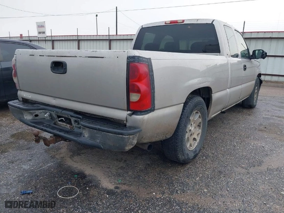 2005 Chevrolet Silverado 1500 LS with VIN 2GCEC19V351259224, listed as a IAAI auction lot 41183501 with 1 mi miles. Bid and sale history available at carsss.com. Image 4.