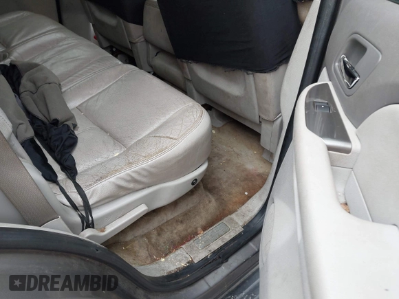 2007 Chevrolet Tahoe LT with VIN 1GNFC13077J278764, listed as a IAAI auction lot 41927809 with 211,943 mi miles and . Bid and sale history available at DreamBid. Image 8.