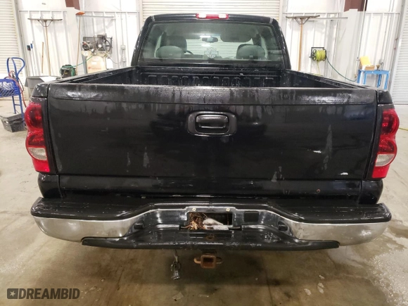 2004 Chevrolet Silverado 1500 LS with VIN 1GCEK19V14E372136, listed as a Copart auction lot 45926915 with 245,807 mi miles and Clean Title. Bid and sale history available at carsss.com. Image 6.