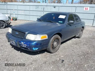 2006 Ford Police Interceptor z VIN 2FAHP71W86X156281, wystawiony jako IAAI lot #41751681 z przebiegiem 125 664 mil mil oraz . Historia ofert i sprzedaży dostępna na DreamBid. Obrazek 17.