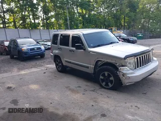2011 Jeep Liberty Sport Jet z VIN 1J4PN2GK7BW507491, wystawiony jako IAAI lot #42472375 z przebiegiem 82 620 mil mil oraz . Historia ofert i sprzedaży dostępna na DreamBid. Obrazek 1.