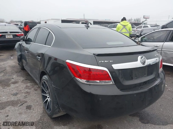 2013 Buick LaCrosse Leather with VIN 1G4GC5ER0DF212812, listed as a IAAI auction lot 41194847 with 167,181 mi miles. Bid and sale history available at carsss.com. Image 3.