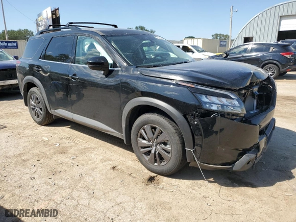 2024 Nissan Pathfinder SV with VIN 5N1DR3BC5RC241608, listed as a Copart auction lot 72323434 with 4,706 mi miles and Salvage Title. Bid and sale history available at carsss.com. Image 4.