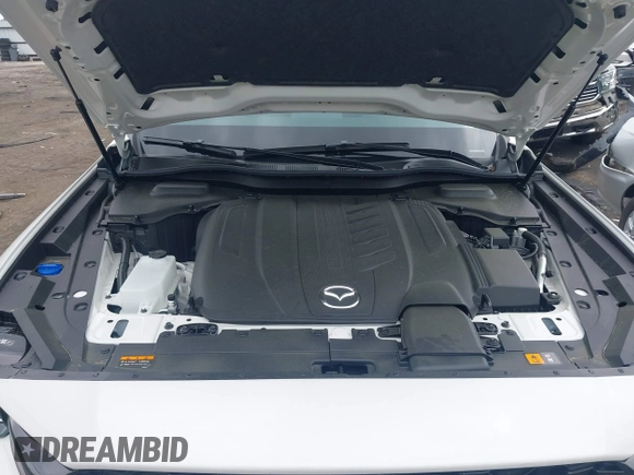 2025 Mazda CX-70 Preferred with VIN JM3KJBHD4S1122583, listed as a IAAI auction lot 42135706 with 1,700 mi miles and . Bid and sale history available at DreamBid. Image 10.
