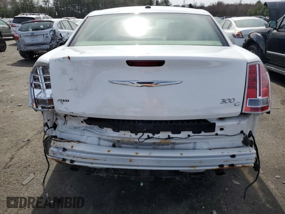 2011 Chrysler 300 C z VIN 2C3CK6CT1BH612274, wystawiony jako Copart lot #47928685 z przebiegiem 135 928 mil mil oraz Szkoda całkowita • Salvage title. Historia ofert i sprzedaży dostępna na DreamBid. Obrazek 6.