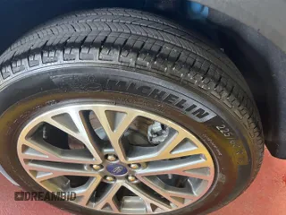 2021 Ford Escape SEL с VIN 1FMCU9H99MUA91420, выставлен на аукционе IAAI как лот 42621261 с пробегом 10 319 миль миль и . История ставок и продаж доступна на DreamBid. Изображение 6.