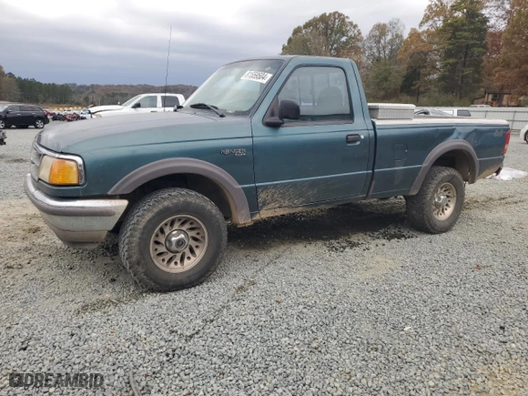 1997 Ford Ranger XLT with VIN 1FTCR11X2VTA87152, listed as a Copart auction lot 81559504 with 261,925 mi miles and Salvage Title. Bid and sale history available at carsss.com. Image 1.