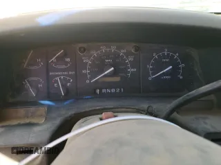 1992 Ford F-250 с VIN 1FTHX26G8NKA90766, выставлен на аукционе Copart как лот 56868745 с пробегом Не указан миль и Списание • Salvage title. История ставок и продаж доступна на DreamBid. Изображение 9.