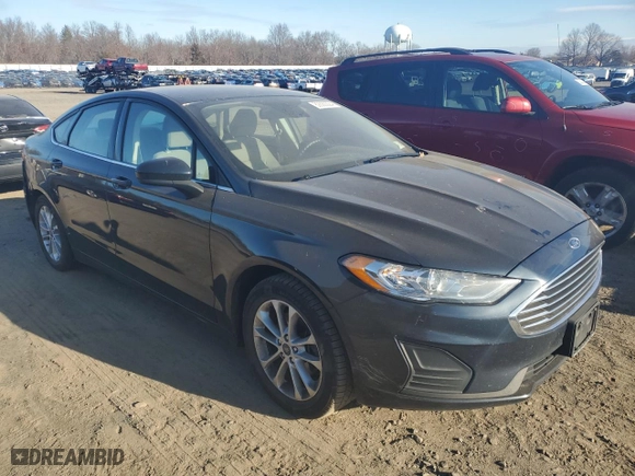 2020 Ford Fusion SE with VIN 3FA6P0HD3LR121550, listed as a Copart auction lot 82680924 with 68,652 mi miles and Salvage Title. Bid and sale history available at carsss.com. Image 4.
