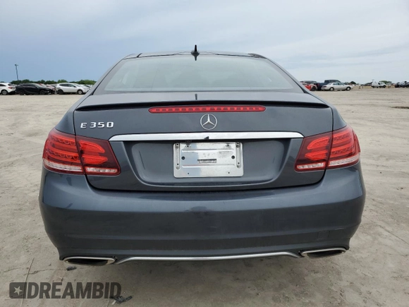 2014 Mercedes-Benz E 350 z VIN WDDKJ5KB5EF226093, wystawiony jako Copart lot #55475425 z przebiegiem 125 574 mil mil oraz Szkoda całkowita • Salvage title. Historia ofert i sprzedaży dostępna na DreamBid. Obrazek 6.