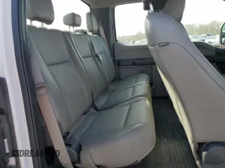 2019 Ford F-250 XL with VIN 1FT7X2B61KEG32082, listed as a Copart auction lot 49965105 with 104,658 mi miles and Salvage Title. Bid and sale history available at DreamBid. Image 11.