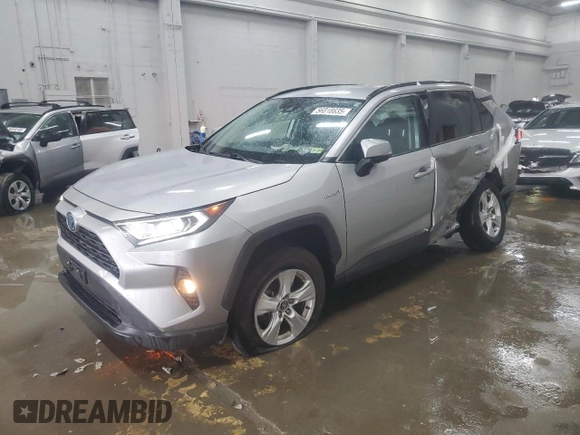 2020 Toyota RAV4 Hybrid XLE with VIN 2T3R6RFV1LW001235, listed as a Copart auction lot 56818635 with 105,234 mi miles and Salvage title. Bid and sale history available at DreamBid. Image 1.