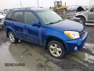 2005 Toyota RAV4 with VIN JTEHD20V656038833, listed as a IAAI auction lot 41861809 with 291,247 mi miles. Bid and sale history available at carsss.com. Image 1.