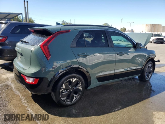 2024 Kia Niro Wind with VIN KNDCR3L13R5113823, listed as a Copart auction lot 70517404 with 6,616 mi miles and Clean Title. Bid and sale history available at DreamBid. Image 3.