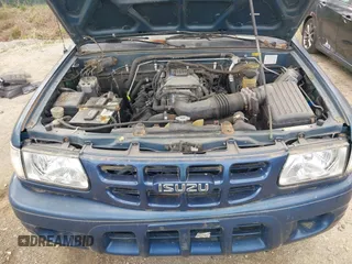 2002 Isuzu Rodeo S with VIN 4S2CK58W124320988, listed as a IAAI auction lot 41921874 with 227,320 mi miles and . Bid and sale history available at DreamBid. Image 10.