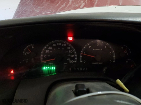 2004 Ford F-150 Heritage XL with VIN 2FTRX18WX4CA41333, listed as a Copart auction lot 84557084 with 180,713 mi miles and Non Repairable. Bid and sale history available at carsss.com. Image 9.