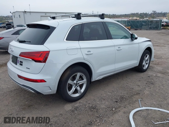 2024 Audi Q5 Premium with VIN WA1ABAFY4R2004405, listed as a IAAI auction lot 42011983 with 22,376 mi miles. Bid and sale history available at carsss.com. Image 4.