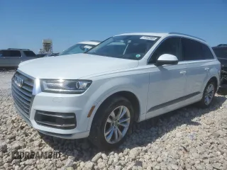 2017 Audi Q7 Premium Plus with VIN WA1LAAF79HD012540, listed as a Copart auction lot 51993905 with 143,847 mi miles and Clean Title. Bid and sale history available at carsss.com. Image 1.