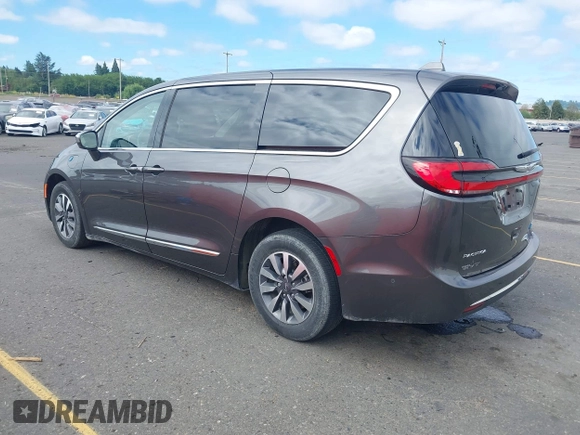 2022 Chrysler Pacifica Hybrid Limited with VIN 2C4RC1S72NR123083, listed as a IAAI auction lot 42623725 with 36,789 mi miles and . Bid and sale history available at DreamBid. Image 3.