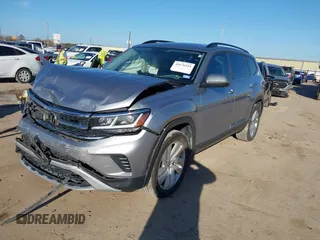 2022 Volkswagen Atlas 3.6L V6 SE w/Technology with VIN 1V2KR2CA3NC553471, listed as a IAAI auction lot 41676244 with 39,520 mi miles. Bid and sale history available at carsss.com. Image 17.