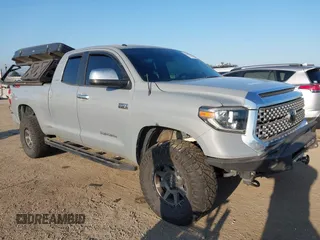 2018 Toyota Tundra SR z VIN 5TFBY5F12JX722822, wystawiony jako IAAI lot #42360249 z przebiegiem 73 214 mil mil oraz . Historia ofert i sprzedaży dostępna na DreamBid. Obrazek 1.