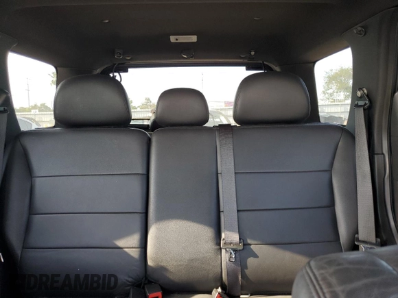 2010 Ford Escape Limited z VIN 1FMCU0E70AKA35582, wystawiony jako Copart lot #54176865 z przebiegiem Nie podano mil oraz Czysty tytuł • Clean title. Historia ofert i sprzedaży dostępna na DreamBid. Obrazek 10.