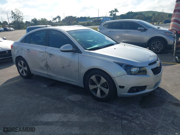 2011 Chevrolet Cruze LT w/2LT with VIN 1G1PG5S99B7128128, listed as a IAAI auction lot 41151880 with 195,832 mi miles. Bid and sale history available at carsss.com. Image 1.