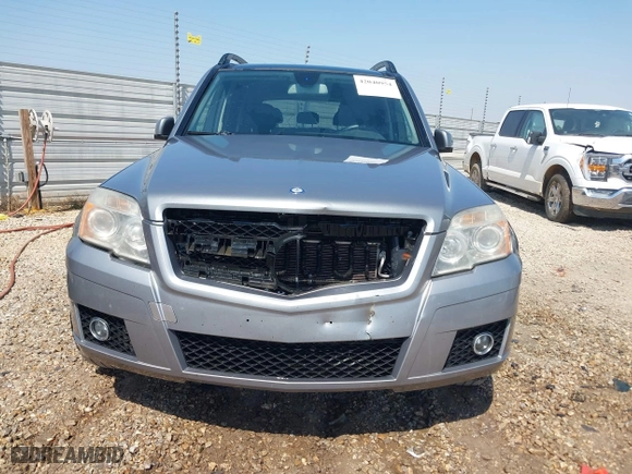 2012 Mercedes-Benz GLK-Class GLK 350 with VIN WDCGG8HB5CF769961, listed as a IAAI auction lot 42040954 with 148,771 mi miles. Bid and sale history available at carsss.com. Image 12.