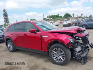 2025 Mazda CX-90 Preferred z VIN JM3KKBHD9S1208744, wystawiony jako IAAI lot #42019049 z przebiegiem 4 663 mil mil oraz . Historia ofert i sprzedaży dostępna na DreamBid. Obrazek 14.
